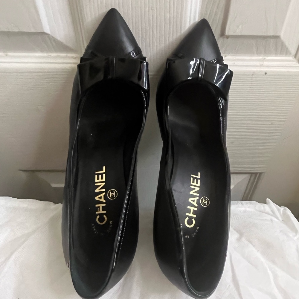 Chanel women black heels size 8.5 - Picture 8 of 15
